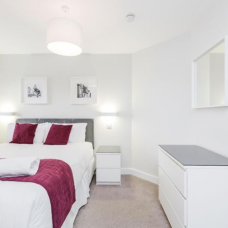 Room Space Service Apartments - New Manor House Bracknell Exterior foto
